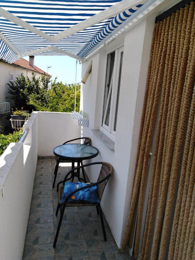 Apartmani Damir Kazija Pakoštane Exterior foto